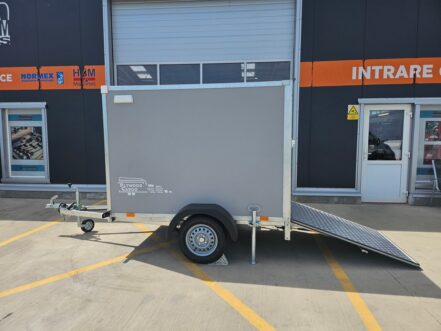 Cumpara rulote si remorci noi comerciale sau inchiriaza rulota perfecta ...